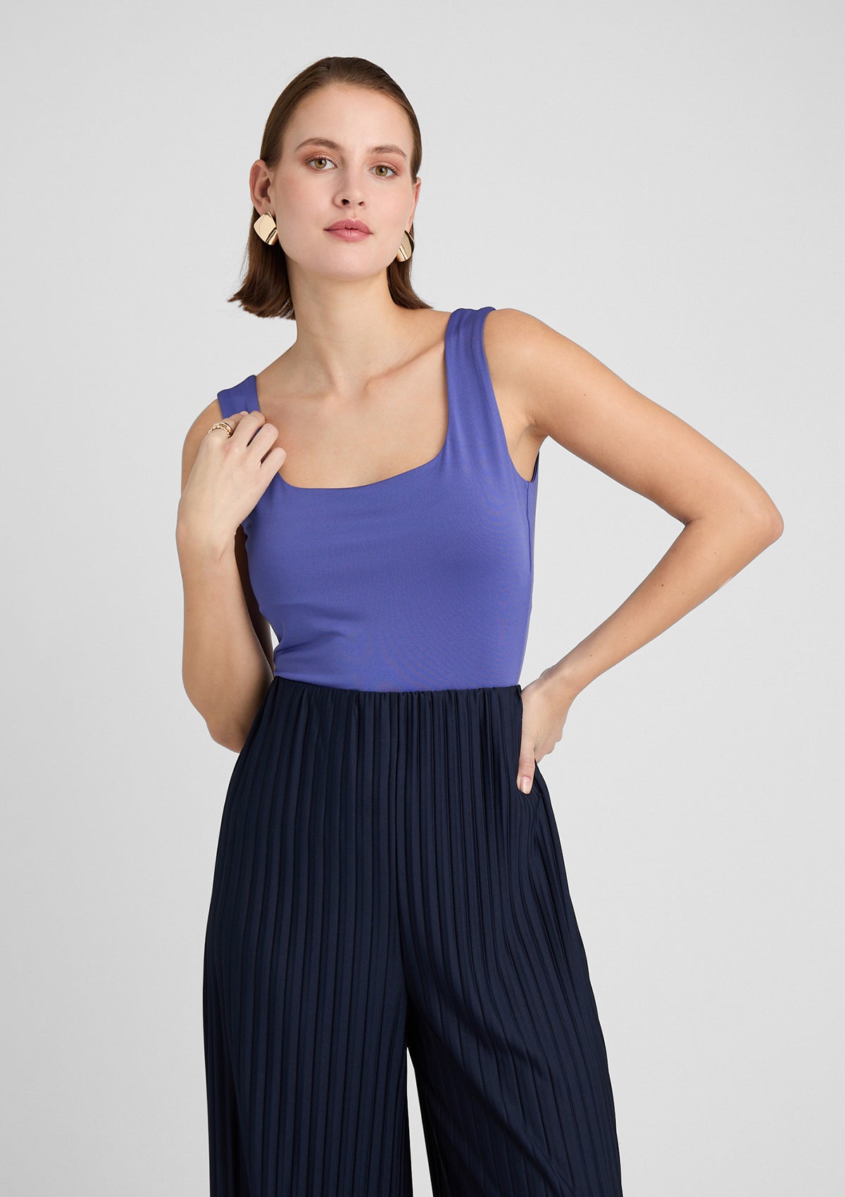 Top 'Pamela' 34