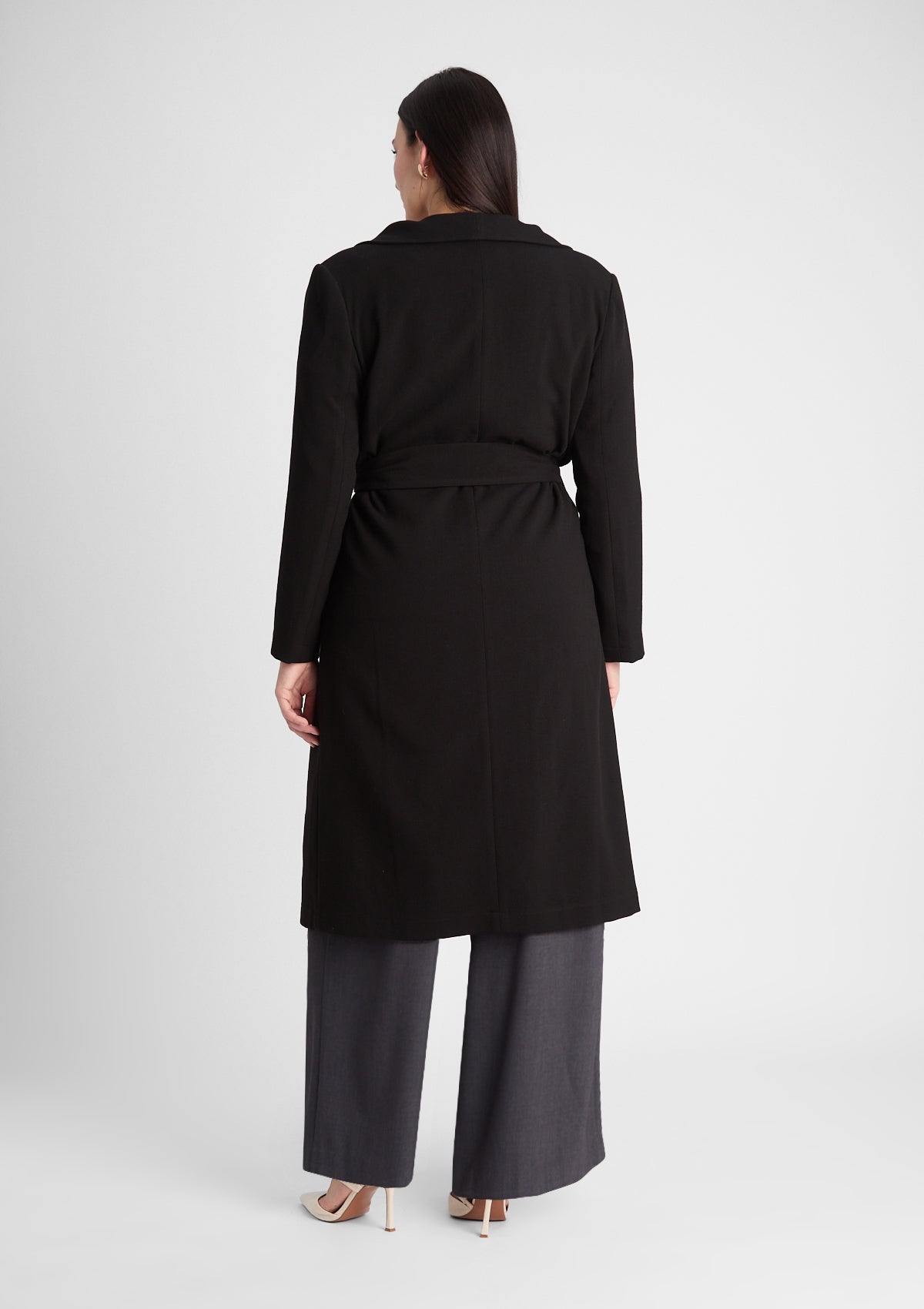 Curvy Mantel 'Lia' in schwarz 46