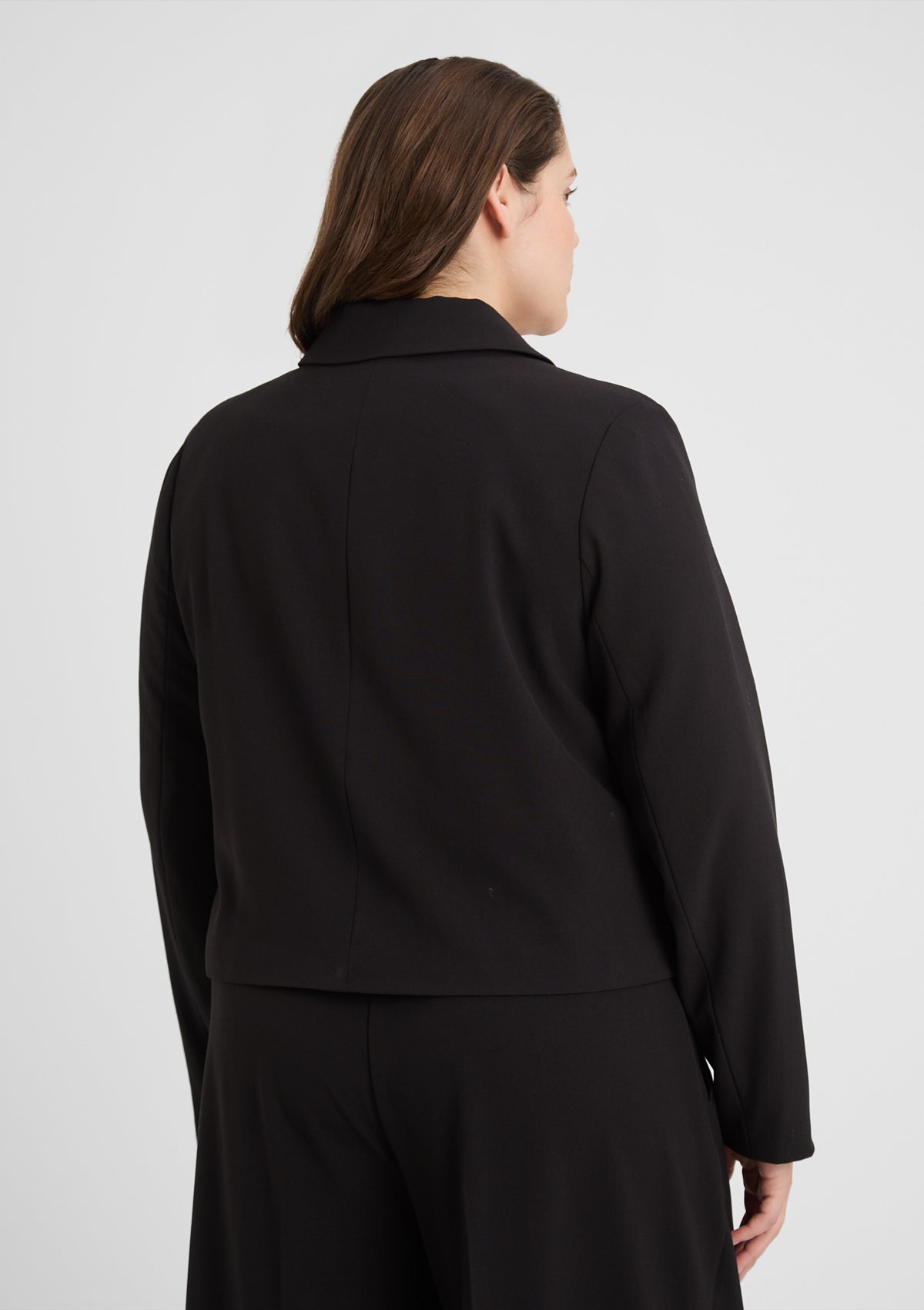 Curvy Jacke 'Betty' in schwarz 46